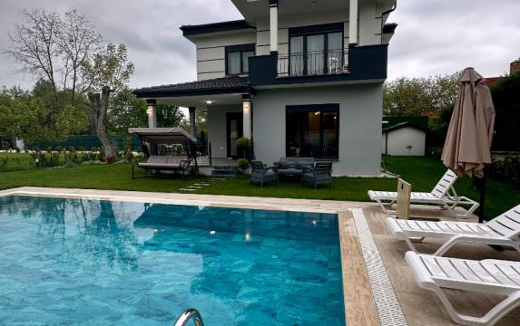 Dres Villa - Sapanca Günlük Kiralık Isıtmalı Havuzlu Villa Fiyatları , 1
