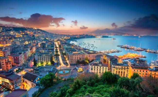Napoli – İtalya